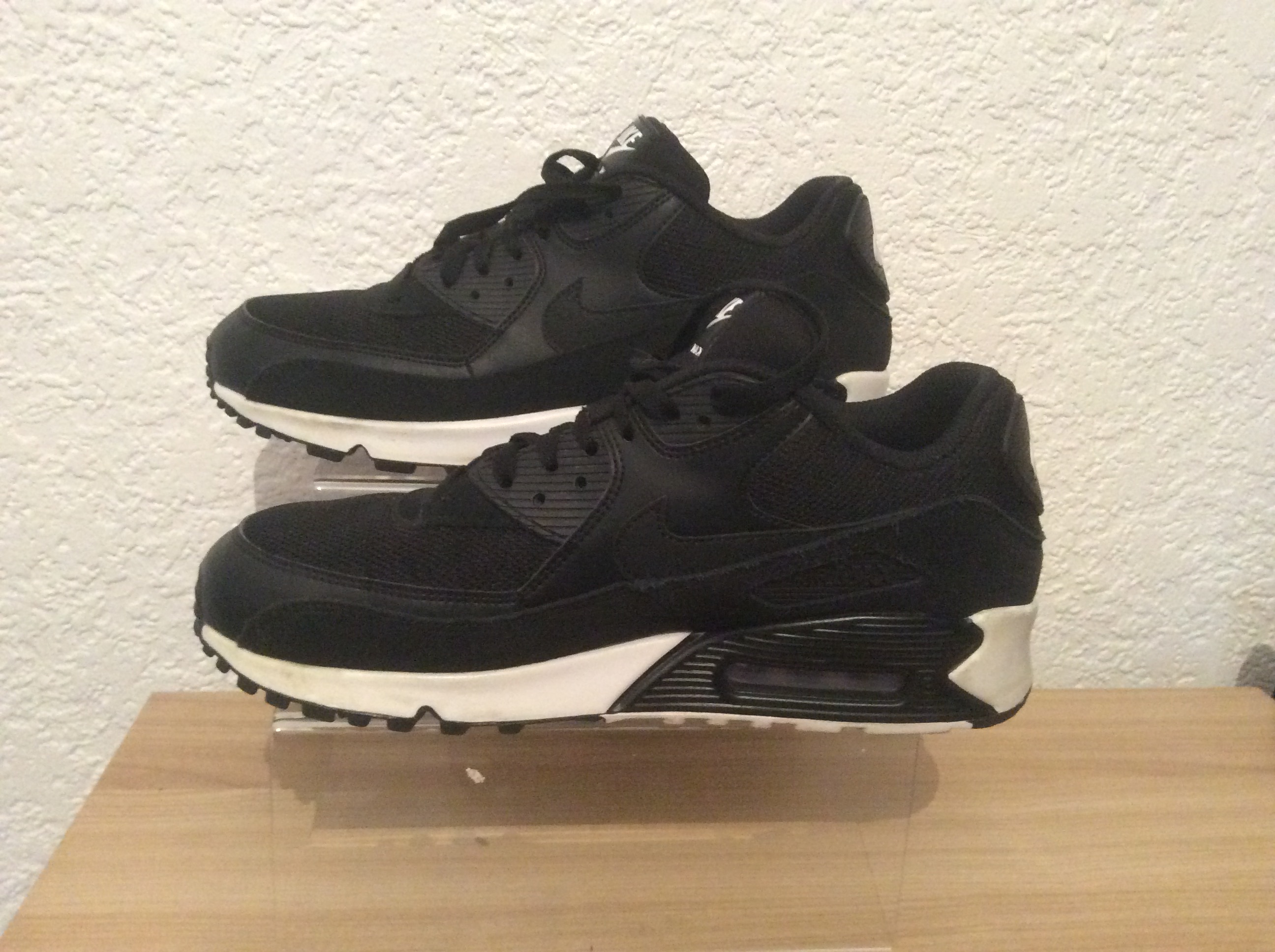 Second Hand Black Air Max 90 Trainers