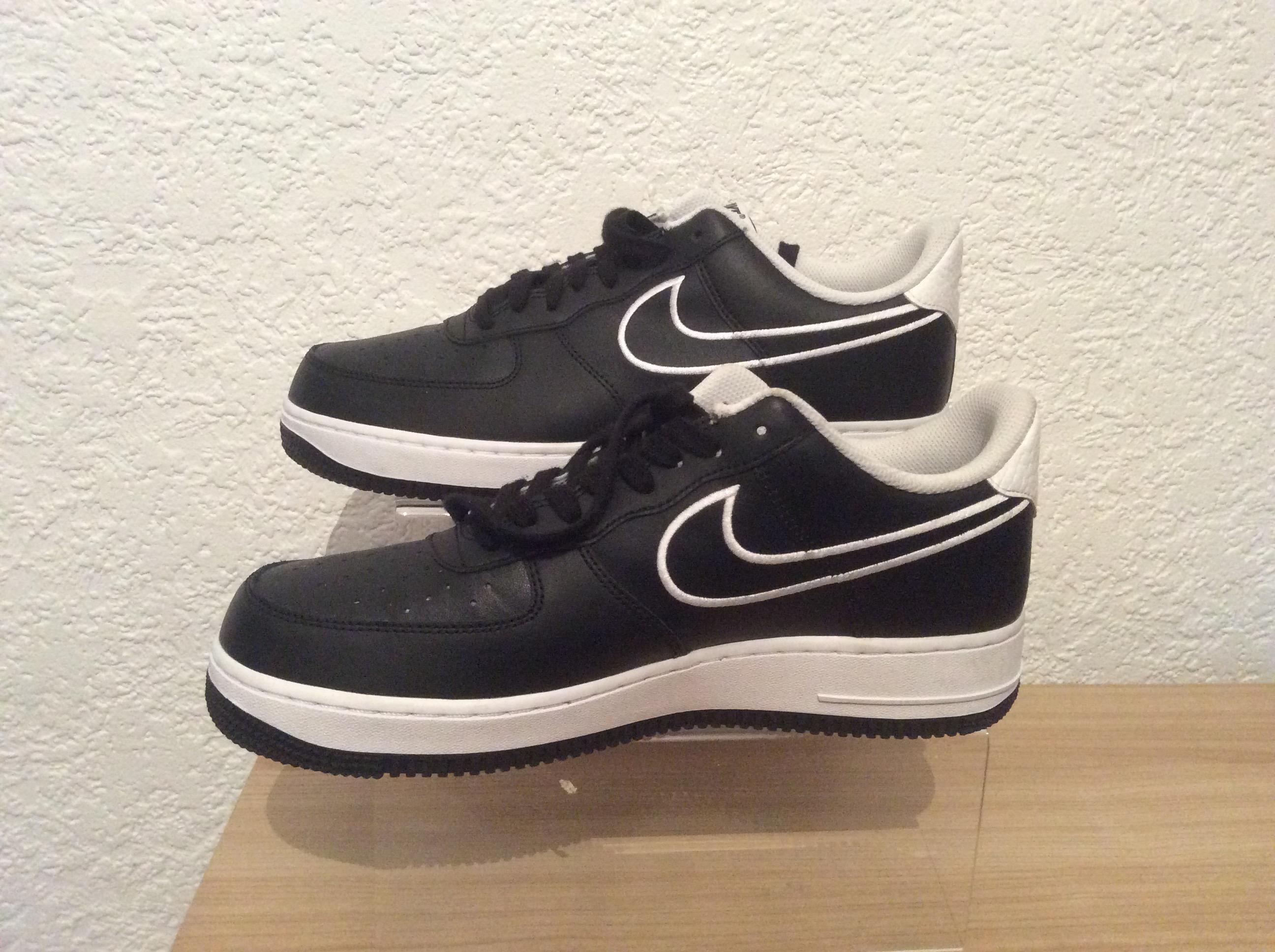 Second Hand Black Air Force 1 Trainers